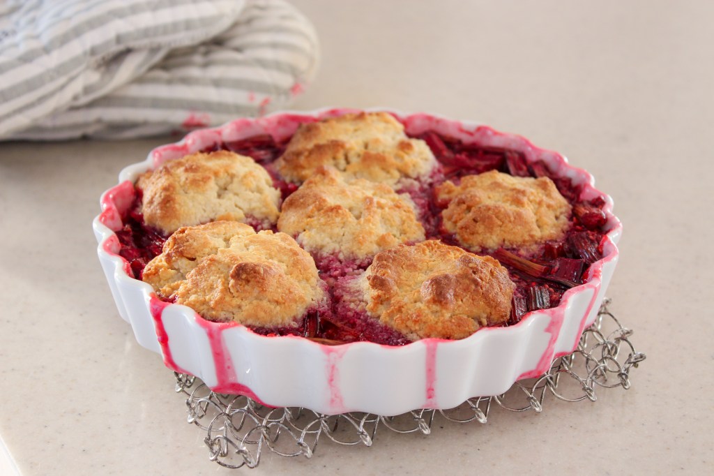 Rhubarb & rasberry cobbler&nbsp;ルバーブ＆ラズベリーのコブラー